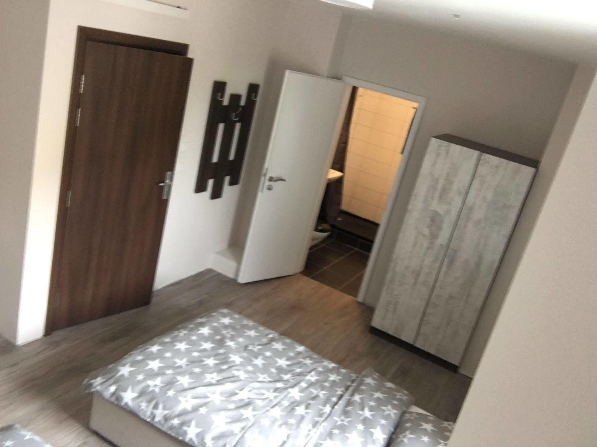 Hotel Capitol Zentrum - 24h - Friedrichshafen Esterno foto